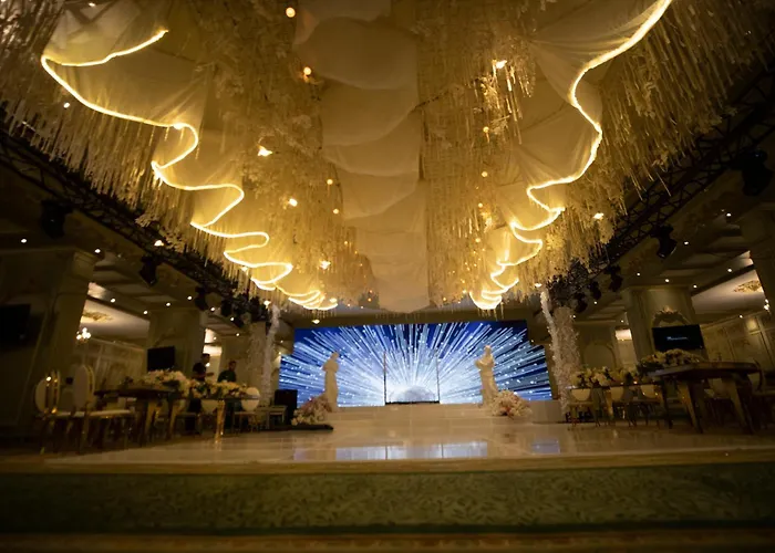Oriental Grand Plaza